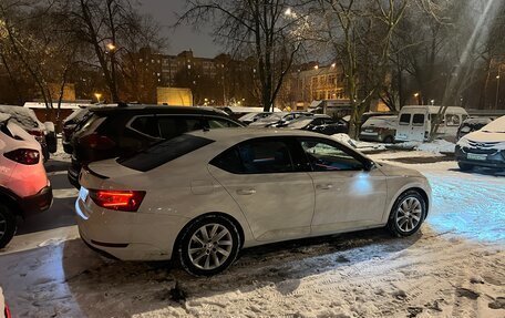 Skoda Superb III рестайлинг, 2019 год, 1 970 000 рублей, 5 фотография