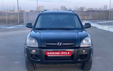 Hyundai Tucson III, 2006 год, 990 000 рублей, 3 фотография