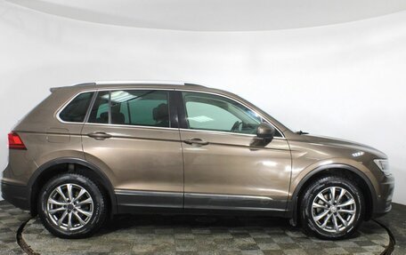 Volkswagen Tiguan II, 2018 год, 2 190 000 рублей, 4 фотография