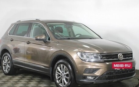 Volkswagen Tiguan II, 2018 год, 2 190 000 рублей, 3 фотография