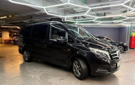 Mercedes-Benz V-Класс, 2017 год, 7 100 000 рублей, 2 фотография