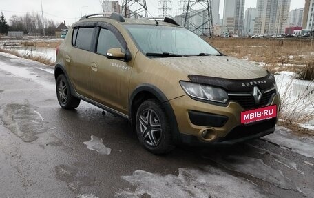 Renault Sandero II рестайлинг, 2015 год, 580 000 рублей, 2 фотография