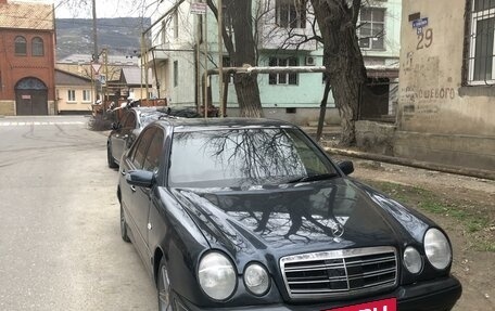 Mercedes-Benz E-Класс, 1998 год, 670 000 рублей, 4 фотография