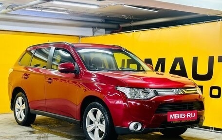 Mitsubishi Outlander III рестайлинг 3, 2013 год, 2 199 000 рублей, 5 фотография