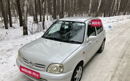 Nissan March II, 2001 год, 350 000 рублей, 3 фотография