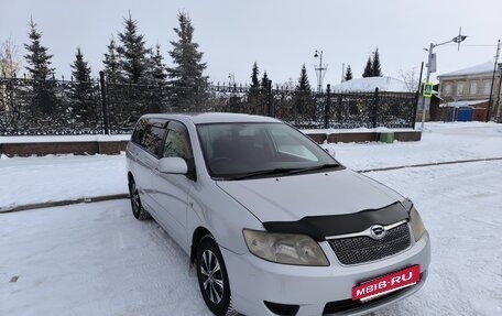 Toyota Corolla, 2005 год, 700 000 рублей, 5 фотография