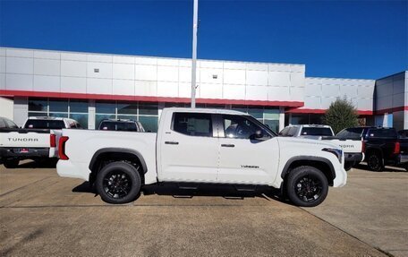 Toyota Tundra, 2024 год, 6 907 000 рублей, 2 фотография