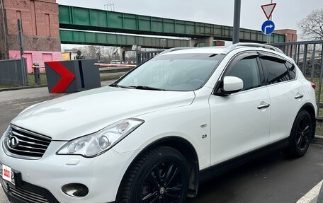 Infiniti QX50 I рестайлинг, 2014 год, 2 050 000 рублей, 3 фотография