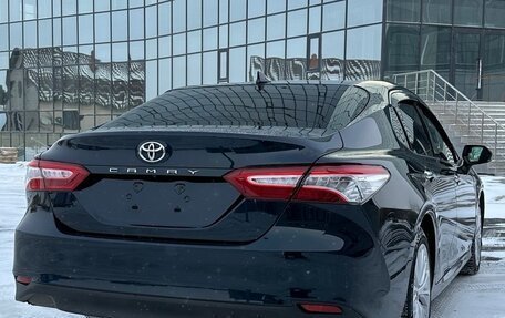 Toyota Camry, 2018 год, 3 170 000 рублей, 4 фотография