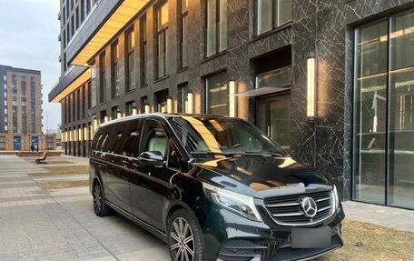 Mercedes-Benz V-Класс, 2019 год, 9 500 000 рублей, 2 фотография