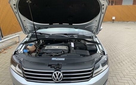 Volkswagen Passat B7, 2012 год, 1 350 000 рублей, 4 фотография