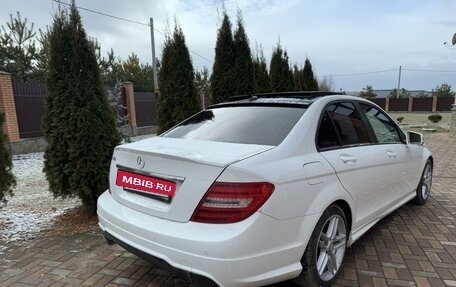 Mercedes-Benz C-Класс, 2013 год, 1 950 000 рублей, 4 фотография