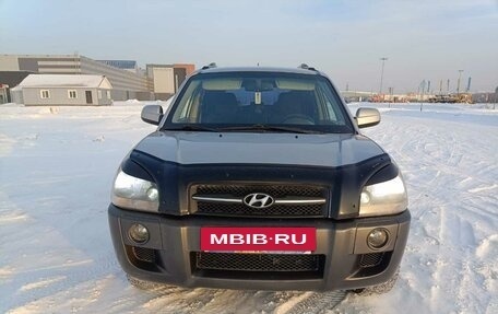 Hyundai Tucson III, 2005 год, 730 000 рублей, 2 фотография