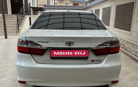 Toyota Camry, 2017 год, 2 550 000 рублей, 3 фотография