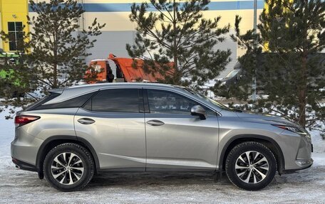 Lexus RX IV рестайлинг, 2020 год, 5 250 000 рублей, 3 фотография