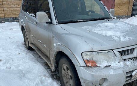 Mitsubishi Pajero III рестайлинг, 2003 год, 960 000 рублей, 2 фотография