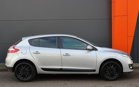 Renault Megane III, 2013 год, 979 000 рублей, 2 фотография