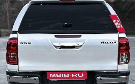 Toyota Hilux VIII, 2021 год, 5 895 000 рублей, 3 фотография