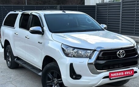 Toyota Hilux VIII, 2021 год, 5 895 000 рублей, 11 фотография