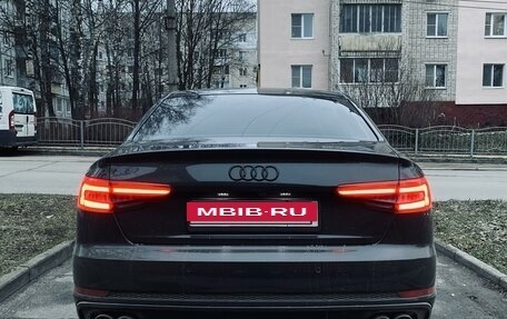 Audi A4, 2016 год, 3 200 000 рублей, 5 фотография