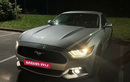 Ford Mustang VI рестайлинг, 2015 год, 2 850 000 рублей, 3 фотография