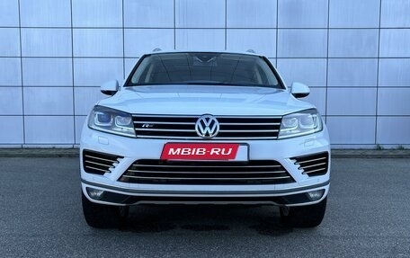 Volkswagen Touareg III, 2015 год, 3 959 000 рублей, 2 фотография