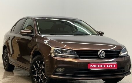 Volkswagen Jetta VI, 2015 год, 1 290 000 рублей, 3 фотография