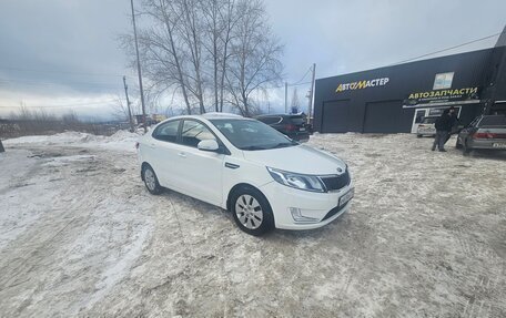 KIA Rio III рестайлинг, 2013 год, 870 000 рублей, 2 фотография