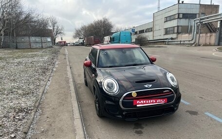 MINI Hatch, 2017 год, 2 950 000 рублей, 3 фотография