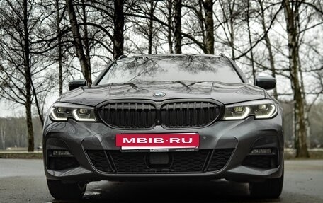 BMW 3 серия, 2019 год, 5 600 000 рублей, 2 фотография