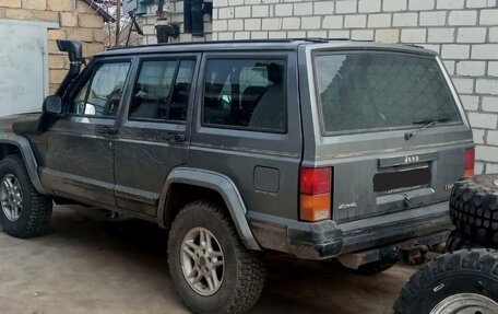 Jeep Cherokee, 1988 год, 600 000 рублей, 2 фотография