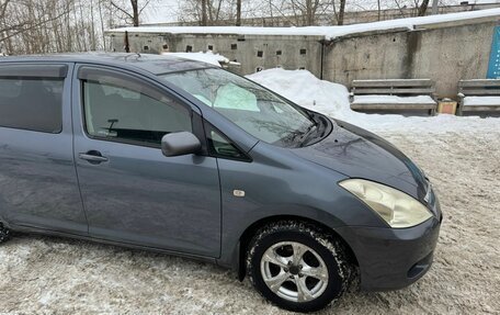 Toyota Wish II, 2003 год, 900 000 рублей, 3 фотография