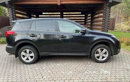 Toyota RAV4, 2013 год, 1 875 000 рублей, 2 фотография