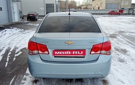 Chevrolet Cruze II, 2010 год, 600 000 рублей, 3 фотография