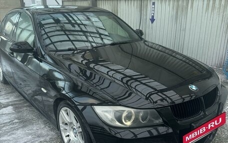 BMW 3 серия, 2005 год, 1 150 000 рублей, 3 фотография