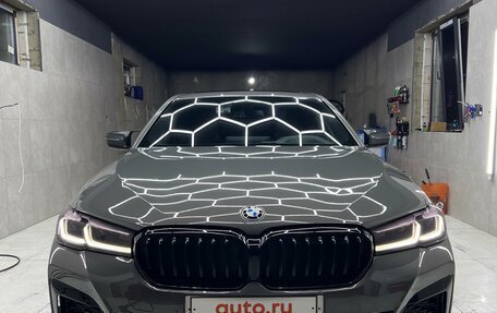 BMW 5 серия, 2020 год, 5 999 999 рублей, 2 фотография