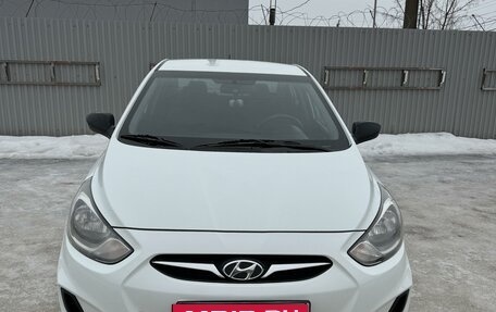 Hyundai Solaris II рестайлинг, 2013 год, 665 000 рублей, 2 фотография