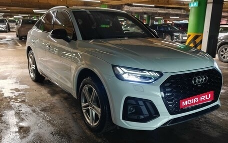 Audi Q5, 2021 год, 5 850 000 рублей, 2 фотография