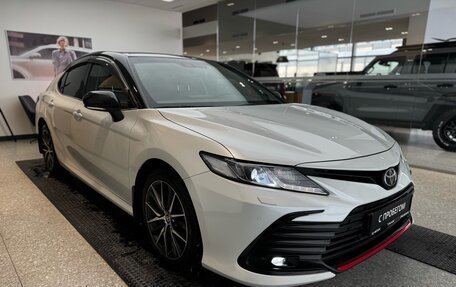 Toyota Camry, 2021 год, 3 490 000 рублей, 3 фотография