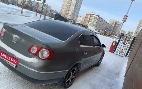 Volkswagen Passat B6, 2008 год, 900 000 рублей, 2 фотография