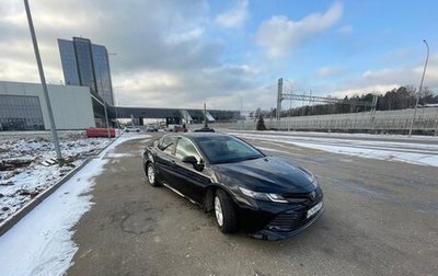 Toyota Camry, 2018 год, 2 550 000 рублей, 1 фотография