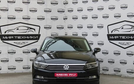 Volkswagen Passat B8 рестайлинг, 2015 год, 1 740 000 рублей, 3 фотография