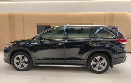 Toyota Highlander III, 2021 год, 3 780 000 рублей, 6 фотография