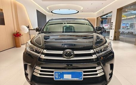 Toyota Highlander III, 2021 год, 3 780 000 рублей, 3 фотография