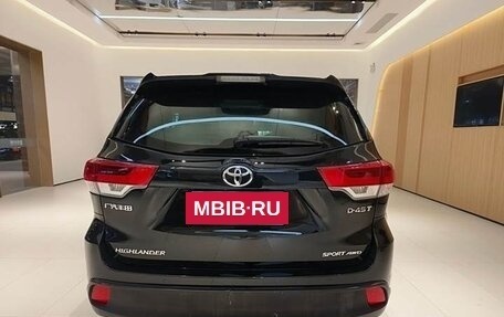 Toyota Highlander III, 2021 год, 3 780 000 рублей, 5 фотография