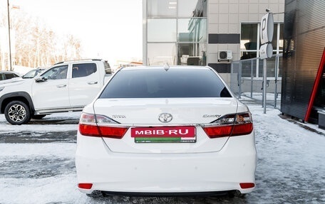 Toyota Camry, 2016 год, 1 950 000 рублей, 4 фотография