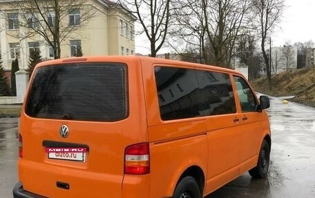 Volkswagen Transporter T5 рестайлинг, 2004 год, 1 050 000 рублей, 3 фотография