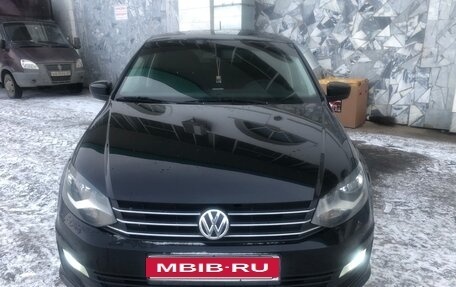 Volkswagen Polo VI (EU Market), 2015 год, 985 000 рублей, 3 фотография