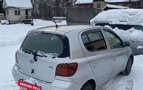 Toyota Vitz, 2003 год, 450 000 рублей, 3 фотография