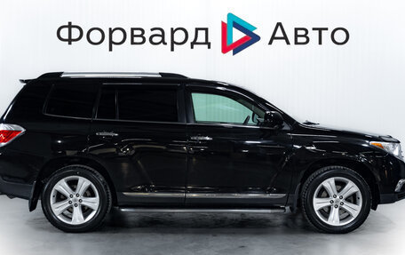 Toyota Highlander III, 2011 год, 2 100 000 рублей, 8 фотография